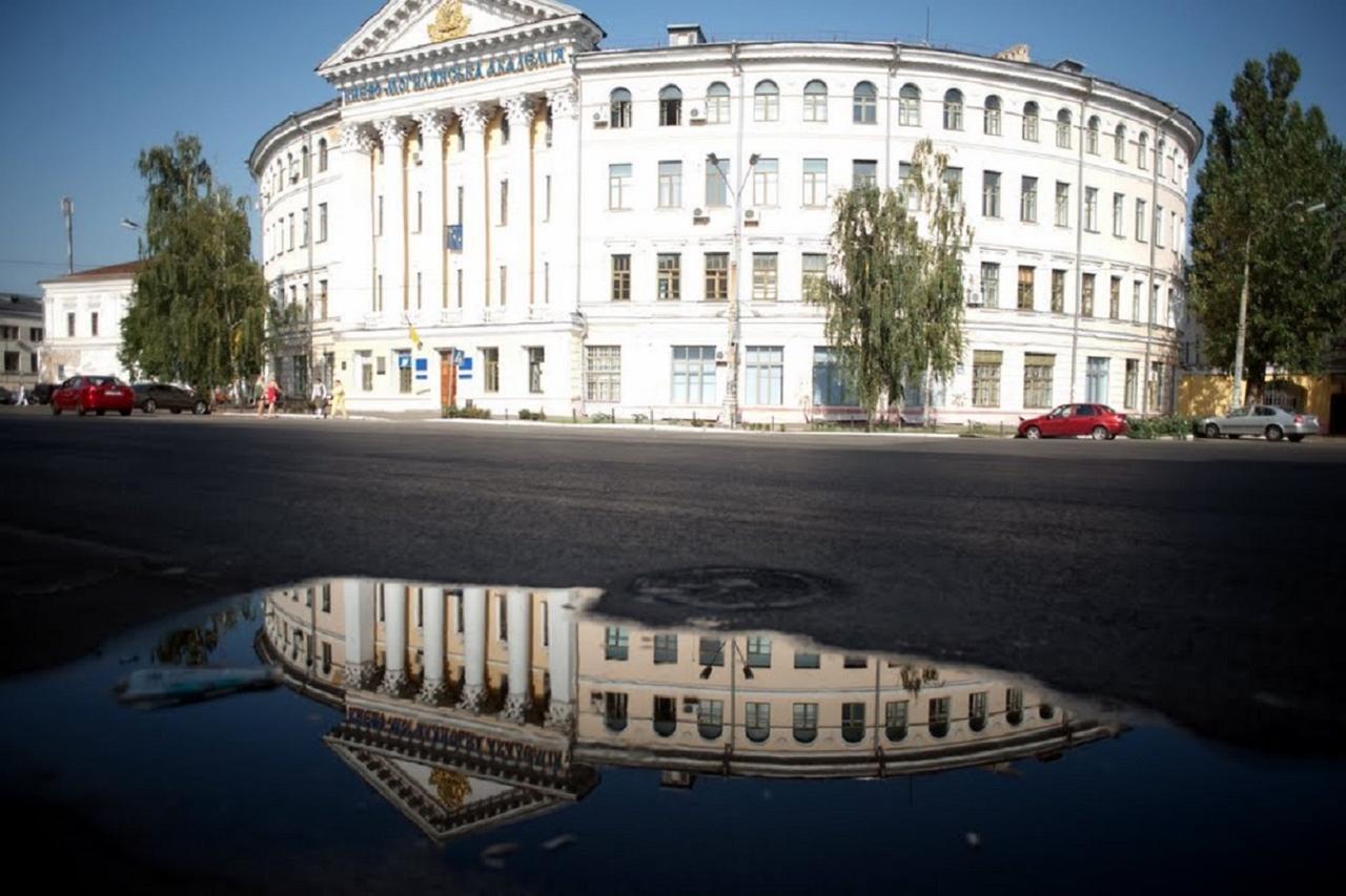 Podil Apart Near Poschtova Square History Center キエフ エクステリア 写真